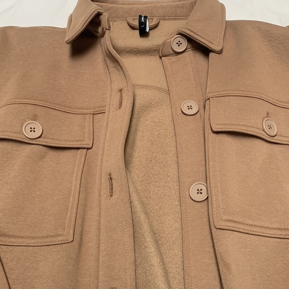 Brand new shacket. Just not my colour. - Picture 3 of 4